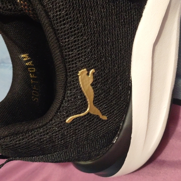 PUMA New size 8.5 woman softfoam - Picture 3 of 4
